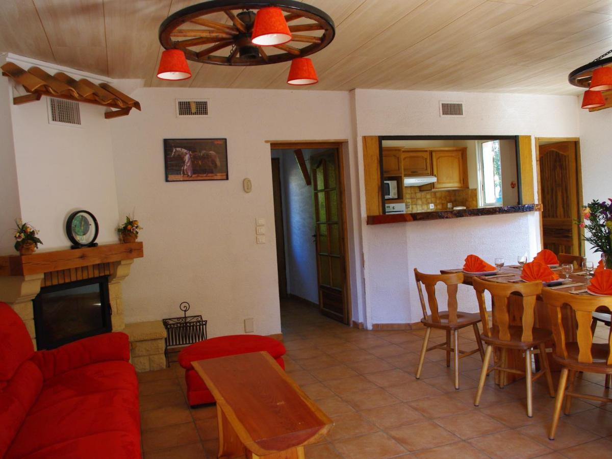 Location Villa Et Studios Roquebrune-sur Argens Dış mekan fotoğraf